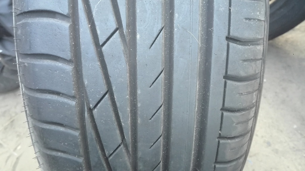215/55/17 215/55R17 Goodyear Excellence 7mm