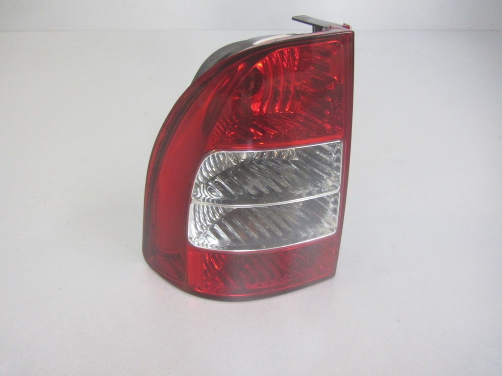 Fiat Strada lampa tył lewa demontaz