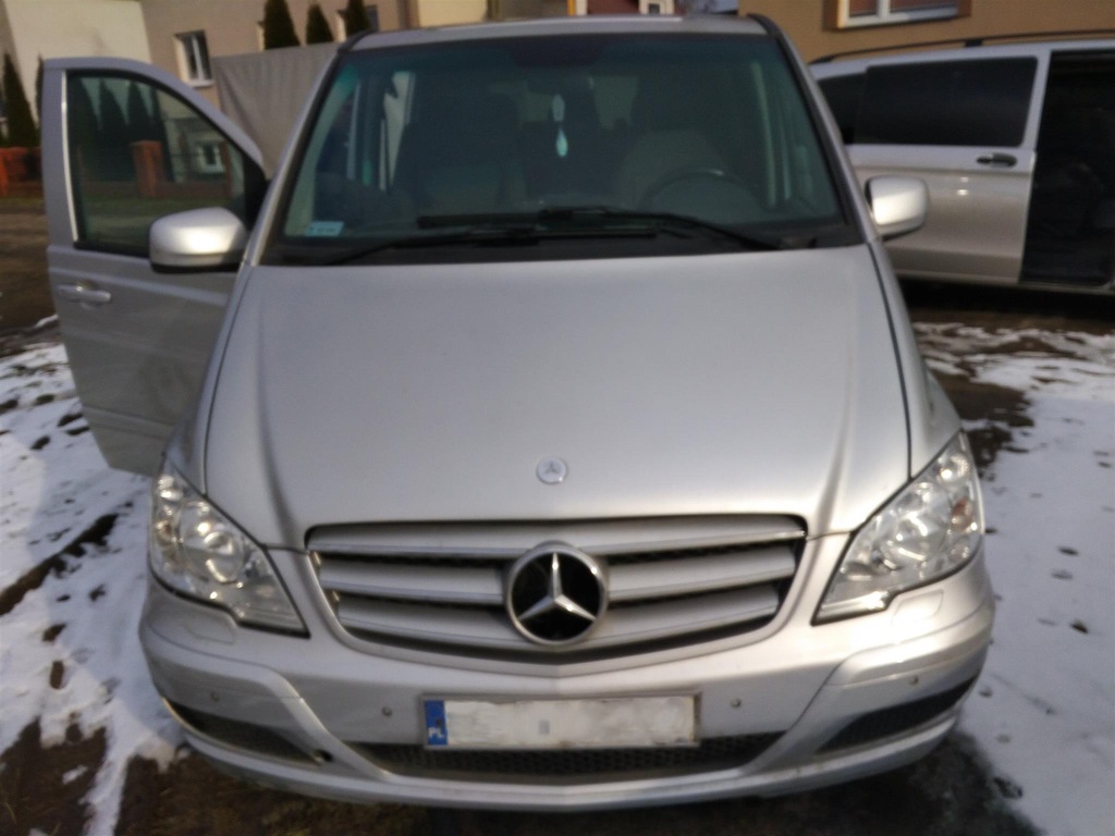 Mercedes Vito Viano 639 przód lift srebrny