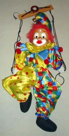 Clown I - marionetka - lalka tetatralna .