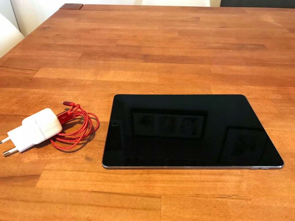 IPad Pro A1673 MLMV2B/A 128gb model 2016