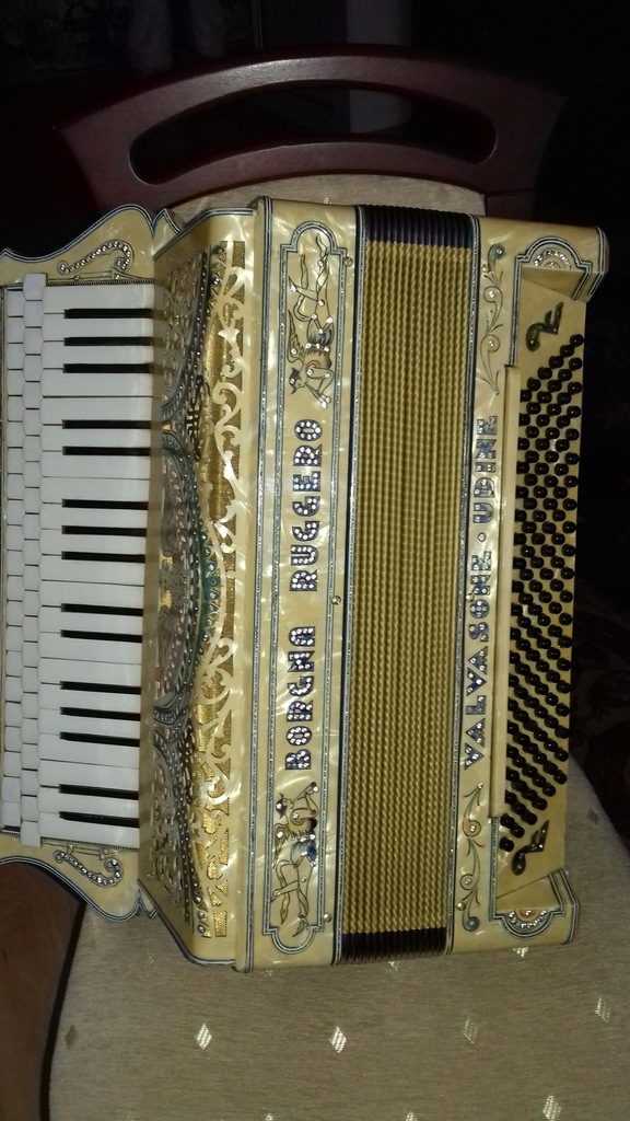 Harmonia trzyrzędowa
