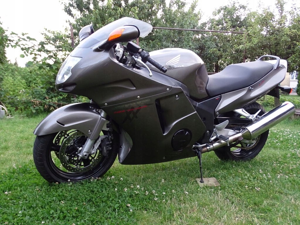 Honda CBR 1100 XX z Niemiec niski przebieg 7553202759 Honda CBR 1100 XX z Niemiec niski przebieg 7553202759