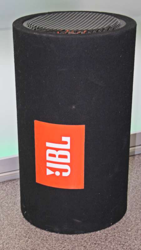 TUBA BASOWA CAR AUDIO JBL 1000W