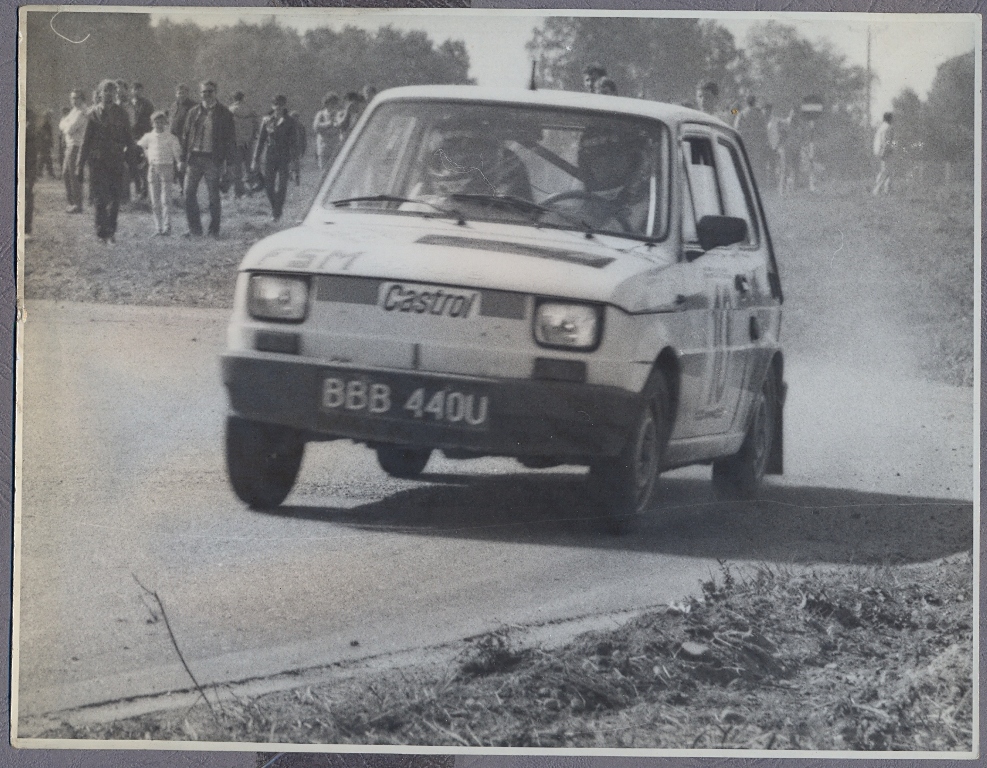 Fiat 126p Samochód lata 70 Wyścig Terenowy N667