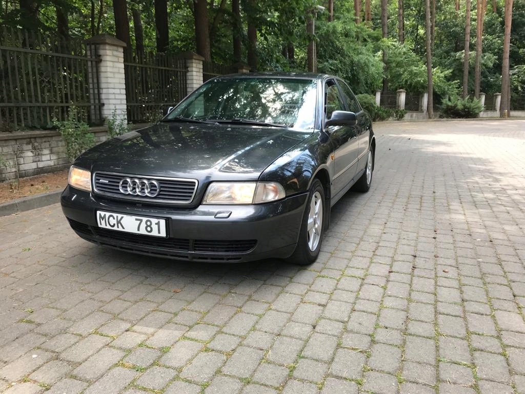 AUDI A4 B5 S-LINE
