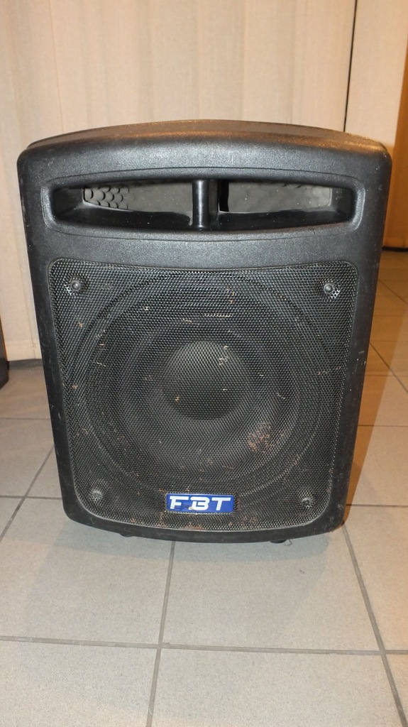Subwoofer aktywny FBT MaxX 9SA 900W