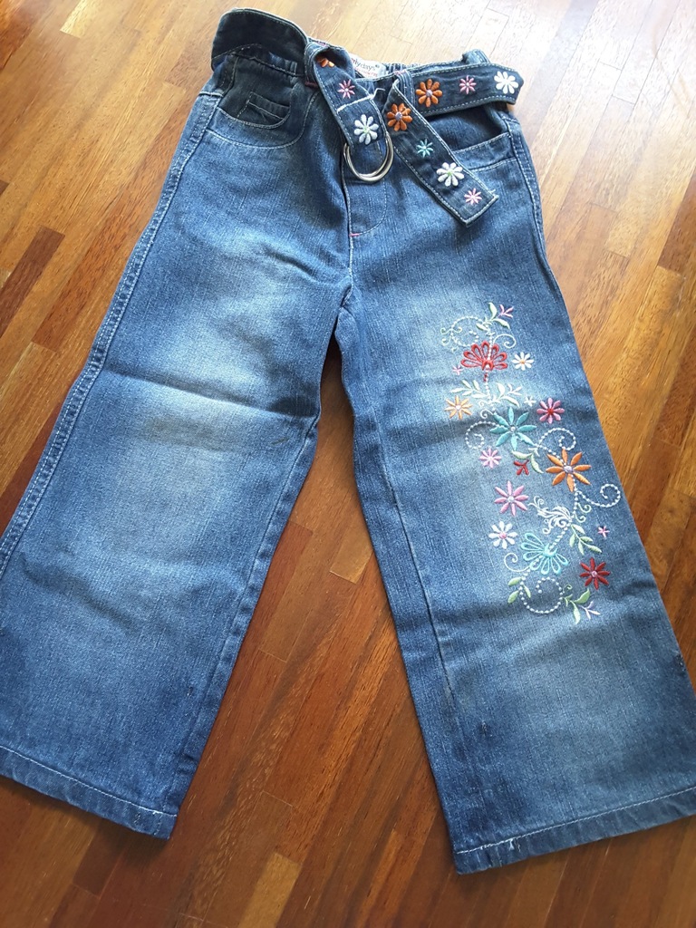 spodnie jeansowe early days z aplikacją