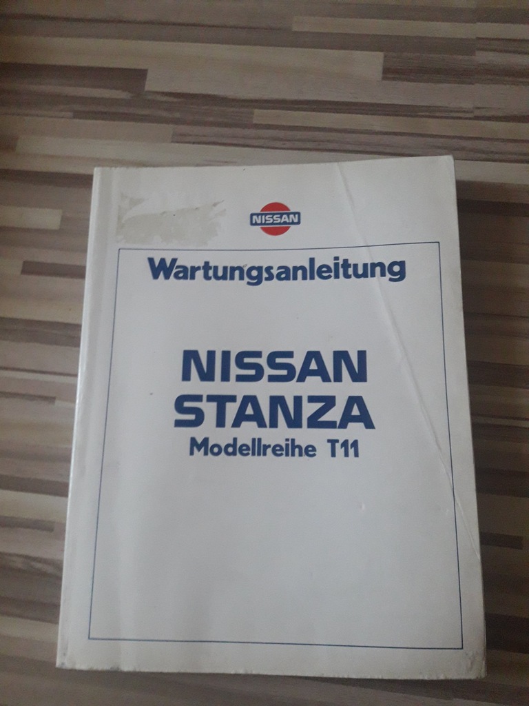 Książka Nissan Stanza T11