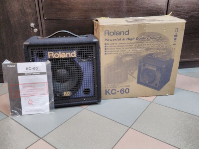 WZMACNIACZ GITAROWY/DO KEYBOARD ROLAND KC 60