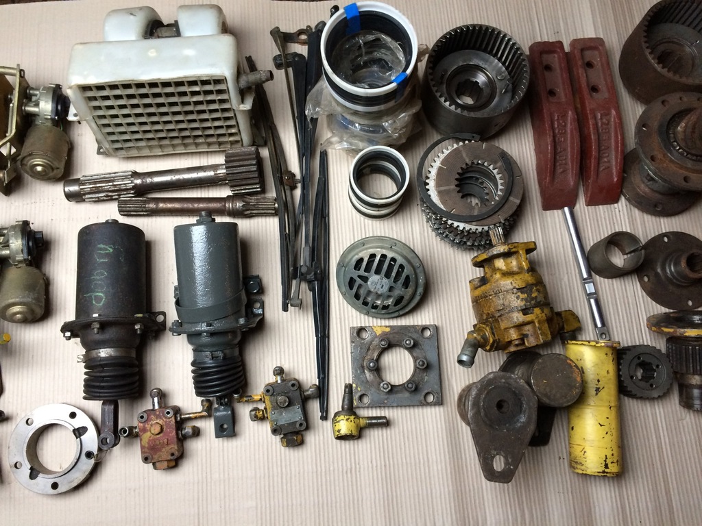 Części do ładowarki Fadroma Ł-200