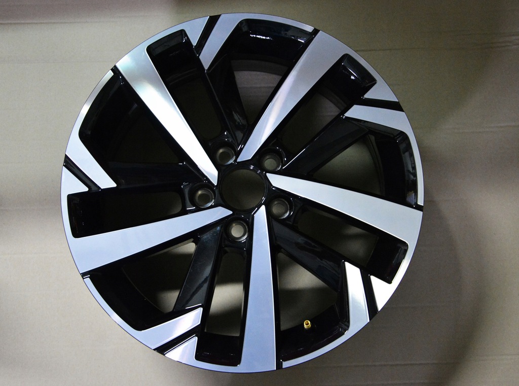 VOLKSWAGEN POLO GTI 2G FELGI KOŁA 2G0601025T 5x100