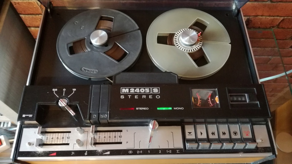 Magnetofon szpulowy UNITRA M2405S