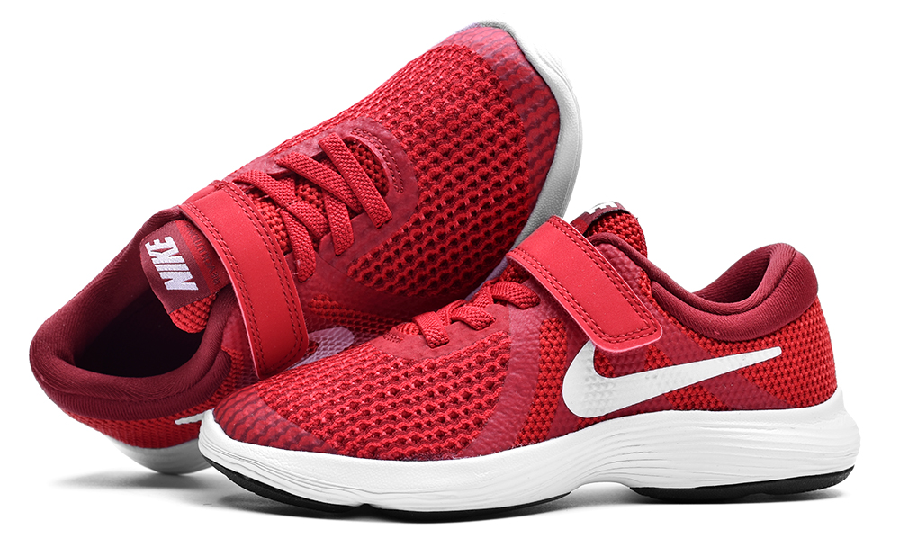 nike revolution 32