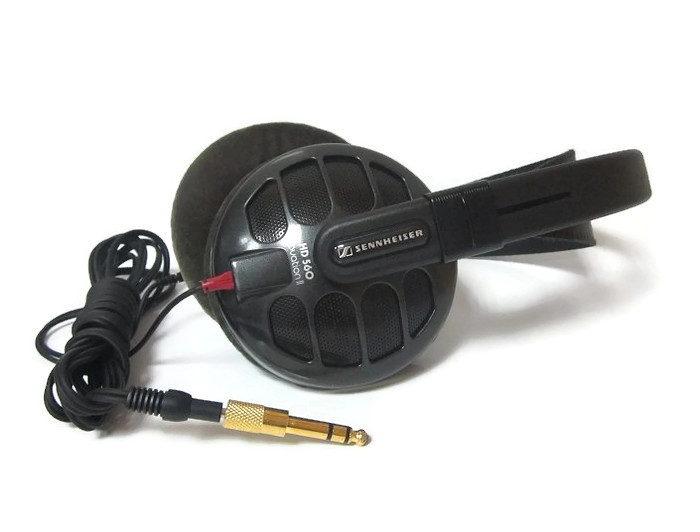 Sennheiser hd560 ovation hot sale