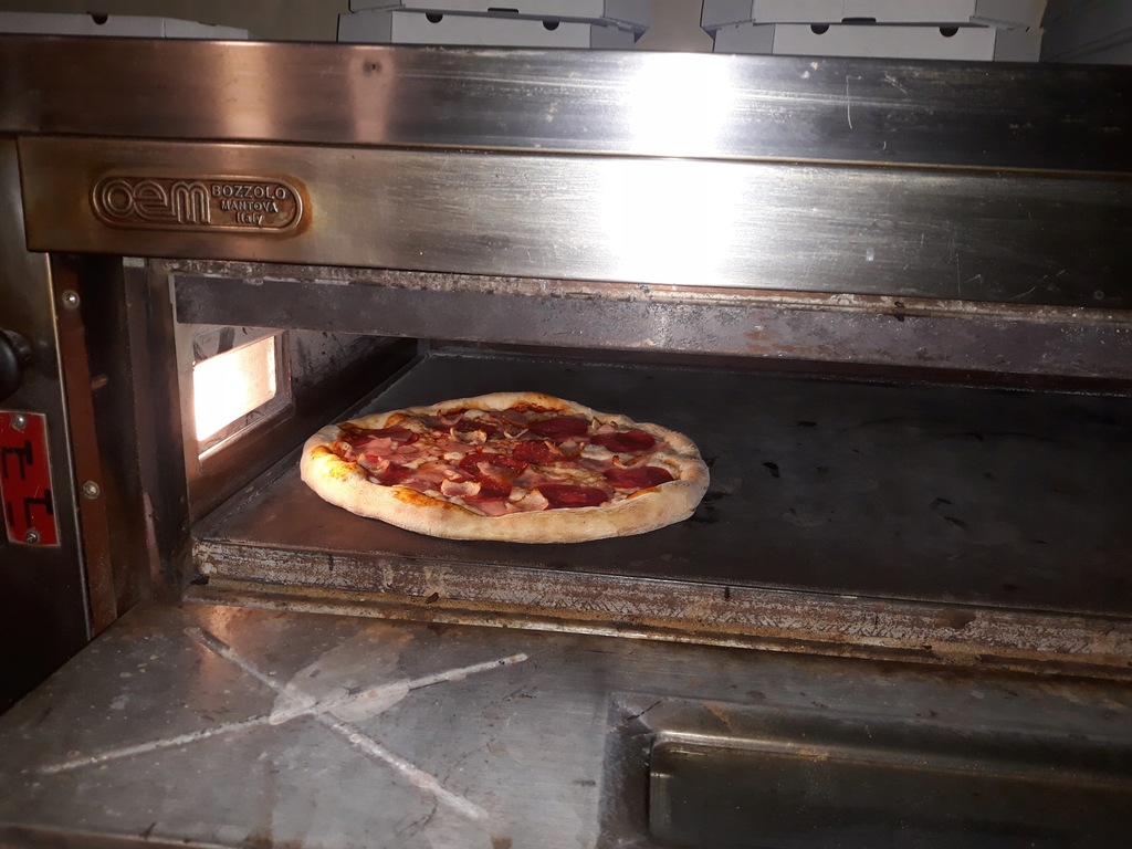 PIEC DO WYPIEKU PIZZY OEM BOZZOLO ITALY. OKAZJA !