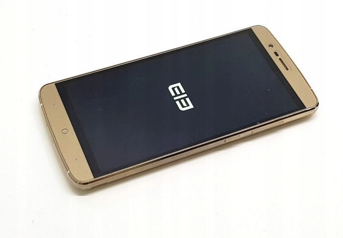 ELEPHONE P8000