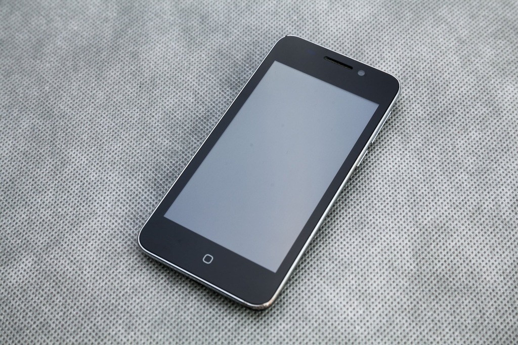 TELEFON BE SOCIAL 3S USZKODZONY