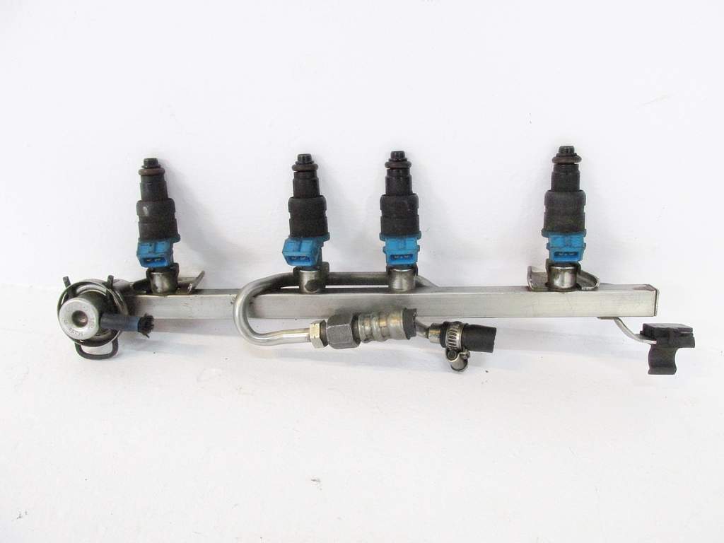 LISTWA WTRYSKOWA WTRYSKI VW PASSAT B5 1.6 8V