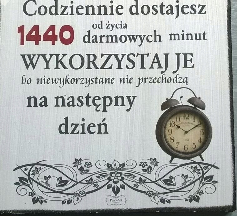Tabliczka codziennie dostajesz 1440 darmowych minu