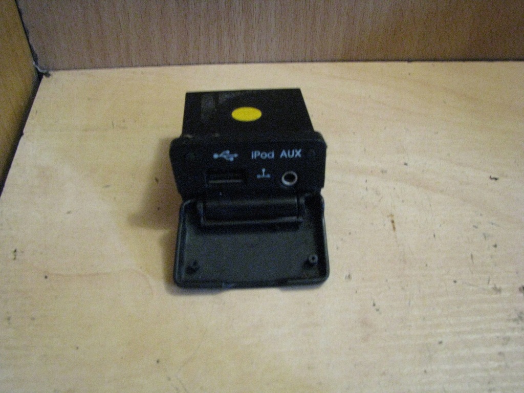 PORT USB iPOD AUX KIA CEED I 0712r 7663231485 oficjalne archiwum