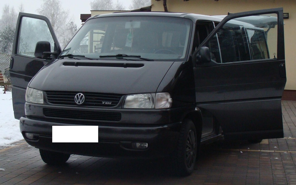 Samochód specjalny pogrzebowy karawan VW Caravelle