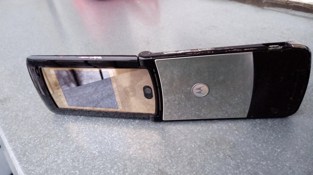 telefon Motorola V9 ładny klasyk, rozkładana