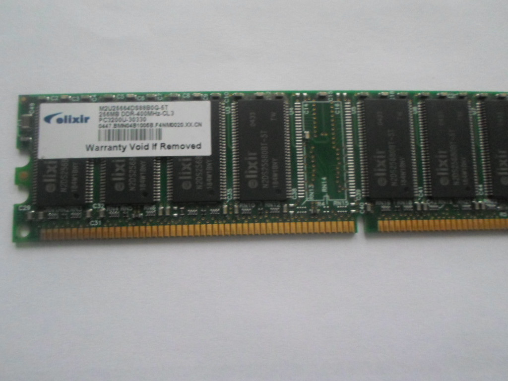 Pamięć Ram 256MB ELIXIR DDR 400 MHz CL 3 PC.  BCM.