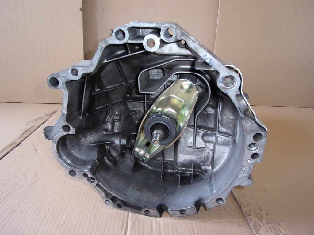 SKRZYNIA BIEGÓW AUDI A4 B7 1.9 TDI 0408 KRK GYA 7334579984