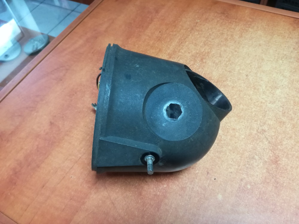 oryg. obudowa lampy przód wsk 125 m06 b3