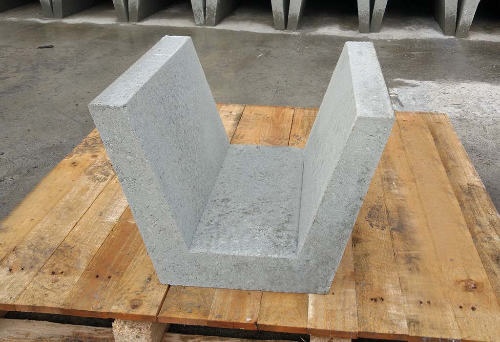 Koryto trapezowe Korytko ściekowe betonowe Koryta