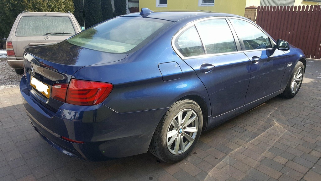 BMW F10 SEDAN KOMPLETNY TYŁ A76 TIEFSEEBLAU DUPA