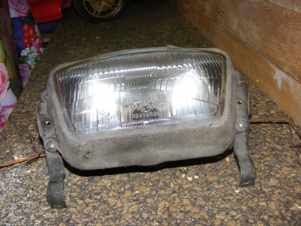 Lampa przednia Suzuki bandit 600