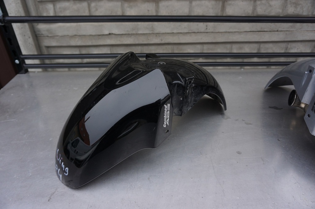 Honda SWing S-Wing 125 błotnik przedni nadkole