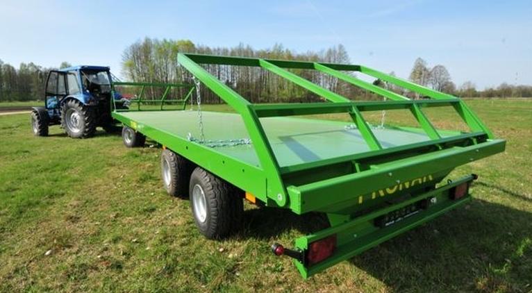 Przyczepa platforma do przewozu bel PRONAR T026M