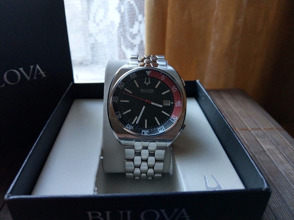 Bulova accutron outlet ii snorkel 96b210