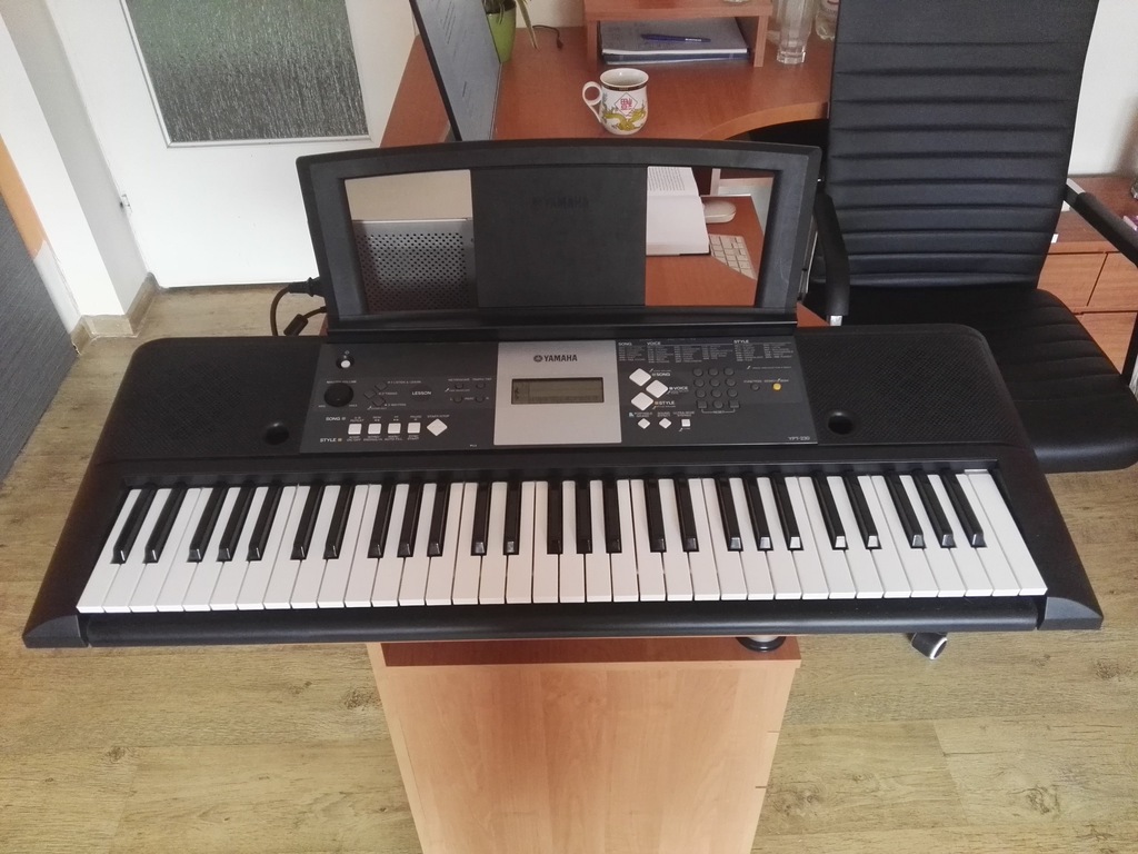 Keyboard Yamaha YPT-230 + stojak + pedał ZESTAW