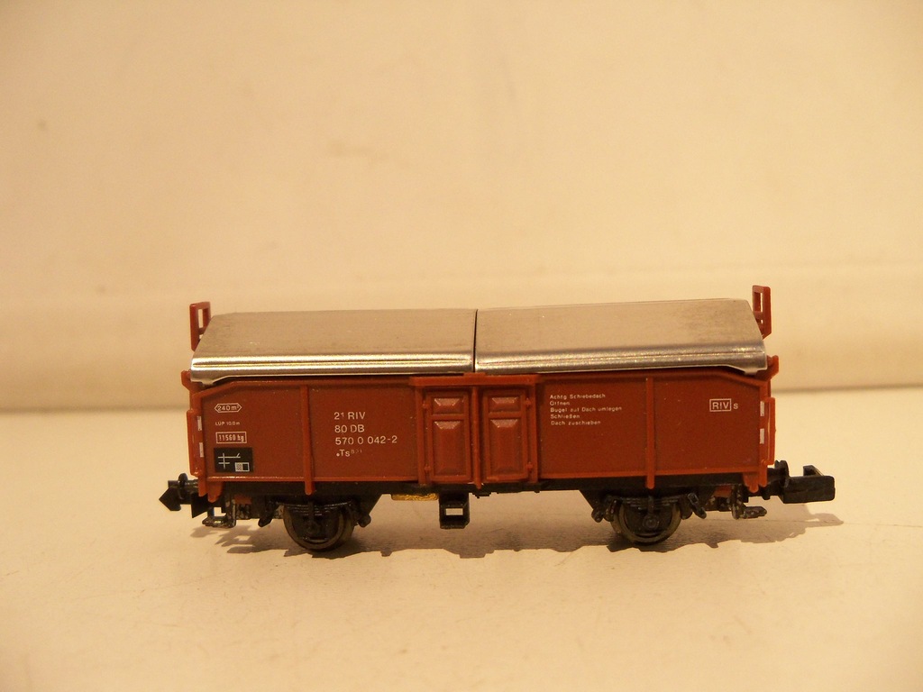 ARNOLD 1:160 2-OSIOWA ZAMYKANA WĘGLARKA  DB