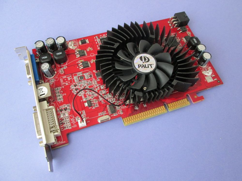 PALIT Radeon X800 GTO 256MB GDDR3 256-bit AGP FVat