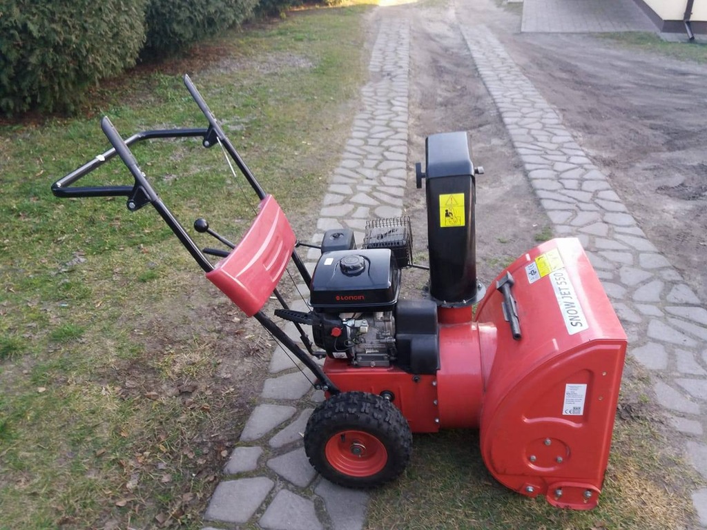 ODŚNIEŻARKA SPALINOWA SNOW JET 550 NAPĘD 5 BIEGÓW