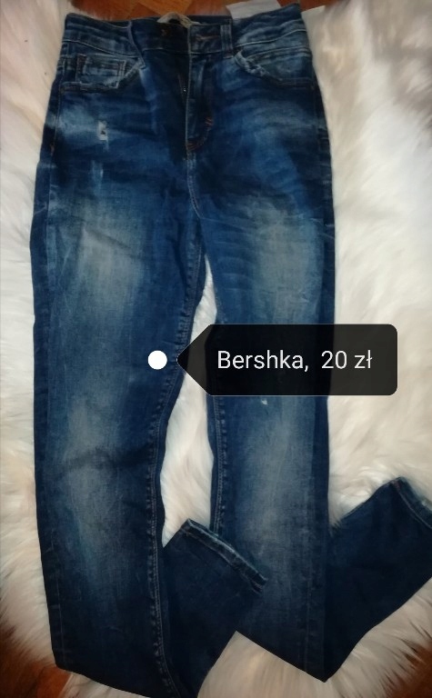 jeansy bershka