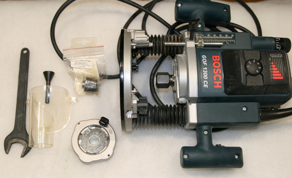 Frezarka górnowrzecionowa Bosch GOF 1300 CE - 7628775632 - oficjalne ...