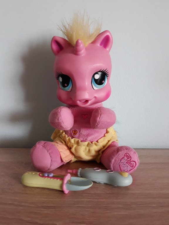 kucyk interaktywny my little pony chora różyczka