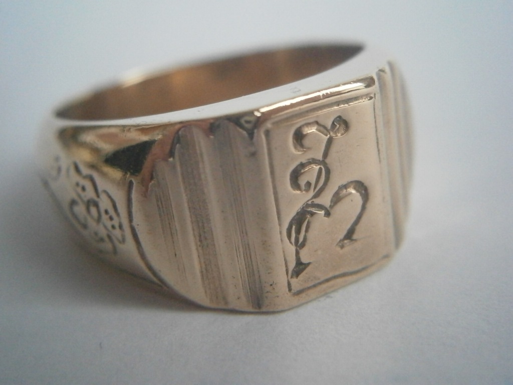 Sygnet Monogram JM