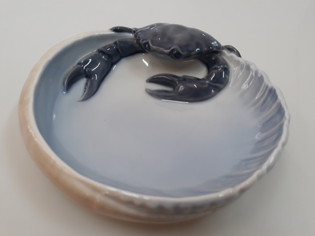 PATERKA POPIELNICZKA Z KRABEM ROYAL COPENHAGEN