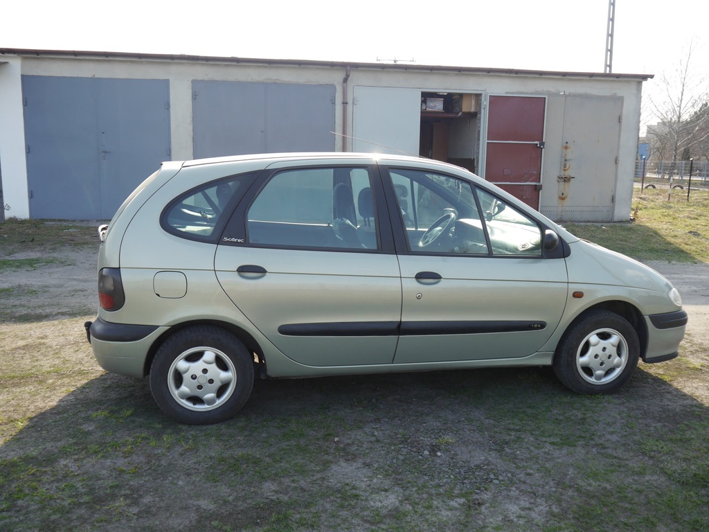 Renault scenic 1998 1,6 benzyna
