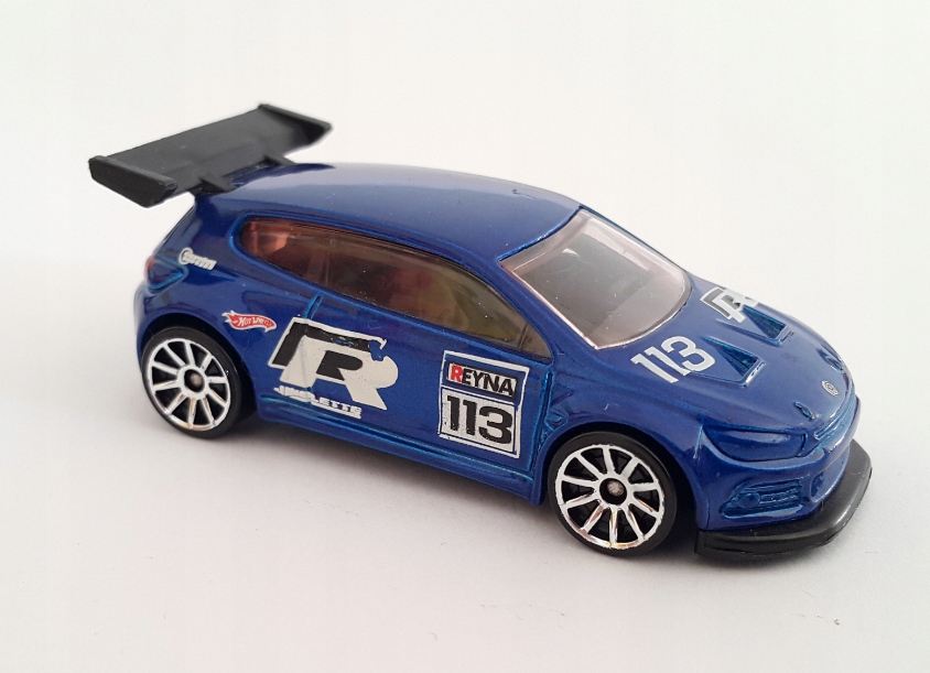Hot Wheels Scirocco GT 24 ミニカー HOT WHEELS VOLKSWAGEN SCIROCCO GT 24 + PROTEKTOR