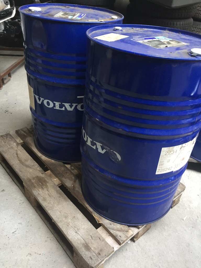 OLEJ SILNIKOWY VOLVO VDS-3 10W40, VDS4 15W40 - 7364831008 - oficjalne ...
