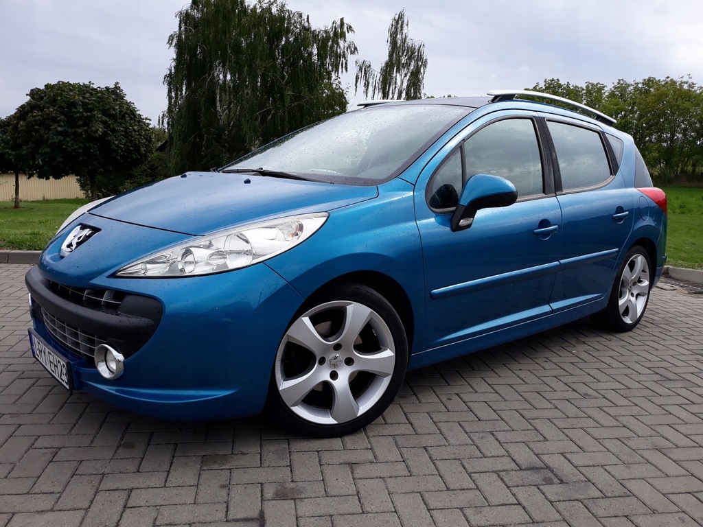 Peugeot 207 SW 1,6 benzyna 120 km 2008 r Panorama