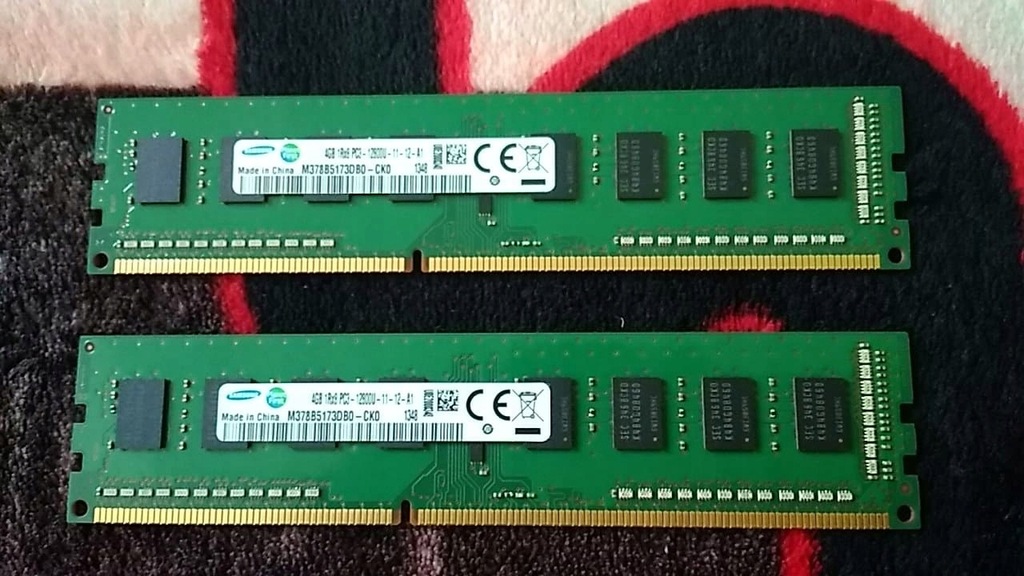 8 GB (2x 4 GB) SAMSUNG DDR3L 1600 MHz CL11